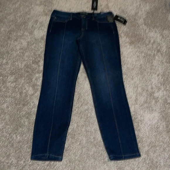 Liverpool Abby Ankle Skinny Jean Size 4 NWT Dark Wash - Y - Picture 1 of 7